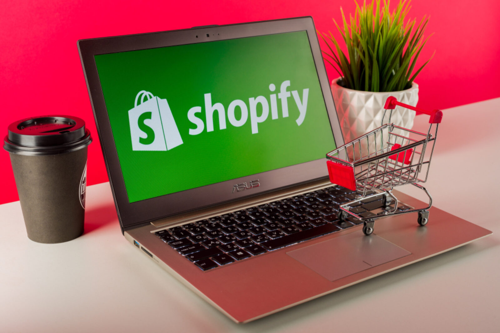 SHOPIFY is The Platform for E-commerce Industry